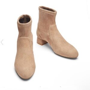 STUART Weitzman GRACE SOCK BOOTIE in CASHMERE SUEDE STRETCH 1.5 “  size 7 women